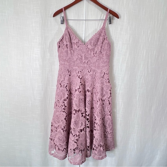 Lulu’s NWT Nora Lee Dusty Rose Sleeveless Lace Midi Dress Size L - Picture 4 of 16
